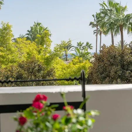 Sf Luxury - Jardines De Golondrinas *