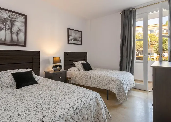 Sf Luxury - Jardines De Golondrinas *