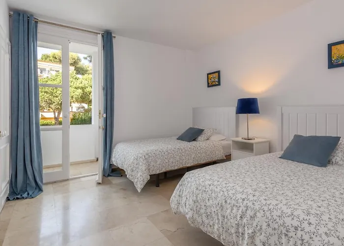 Sf Luxury - Jardines De Golondrinas *